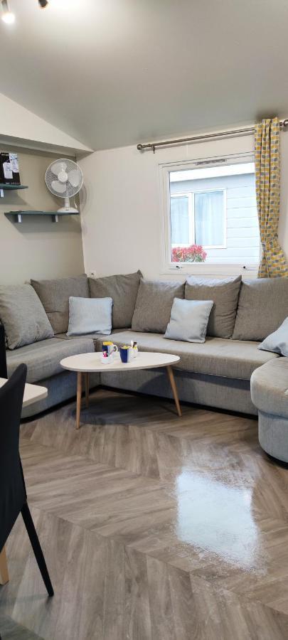 Assist' Mobil Home 397 - Mobil Home 3 Chambres 2 Salles De Bain , Au Calme Onzain Exterior photo